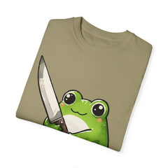 Retro Frog Graphic Shirt, 90s Cute Frog Tee, Nature Shirt, Knife wielding Frog Tee, Frog Lovers, Vintage Relaxed Fit T-shirt, gift for her