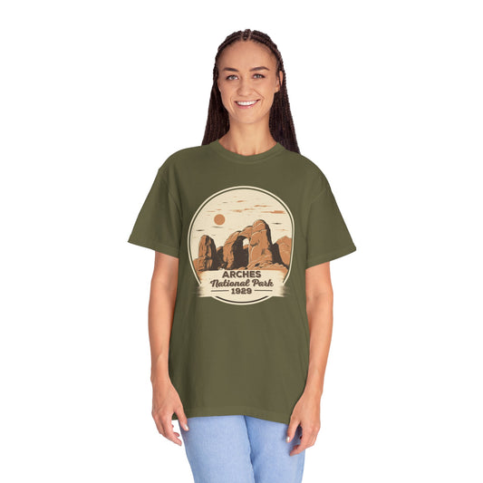 Arches National Park Graphic, Comfort Colors Soft Relaxed Fit Unisex Garment-Dyed T-shirt