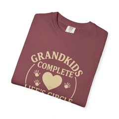 Grandkids Complete Life’s Circle of Love T-Shirt, Family Shirt, Gift for Grandma, Heartwarming Tee, Casual Everyday Wear
