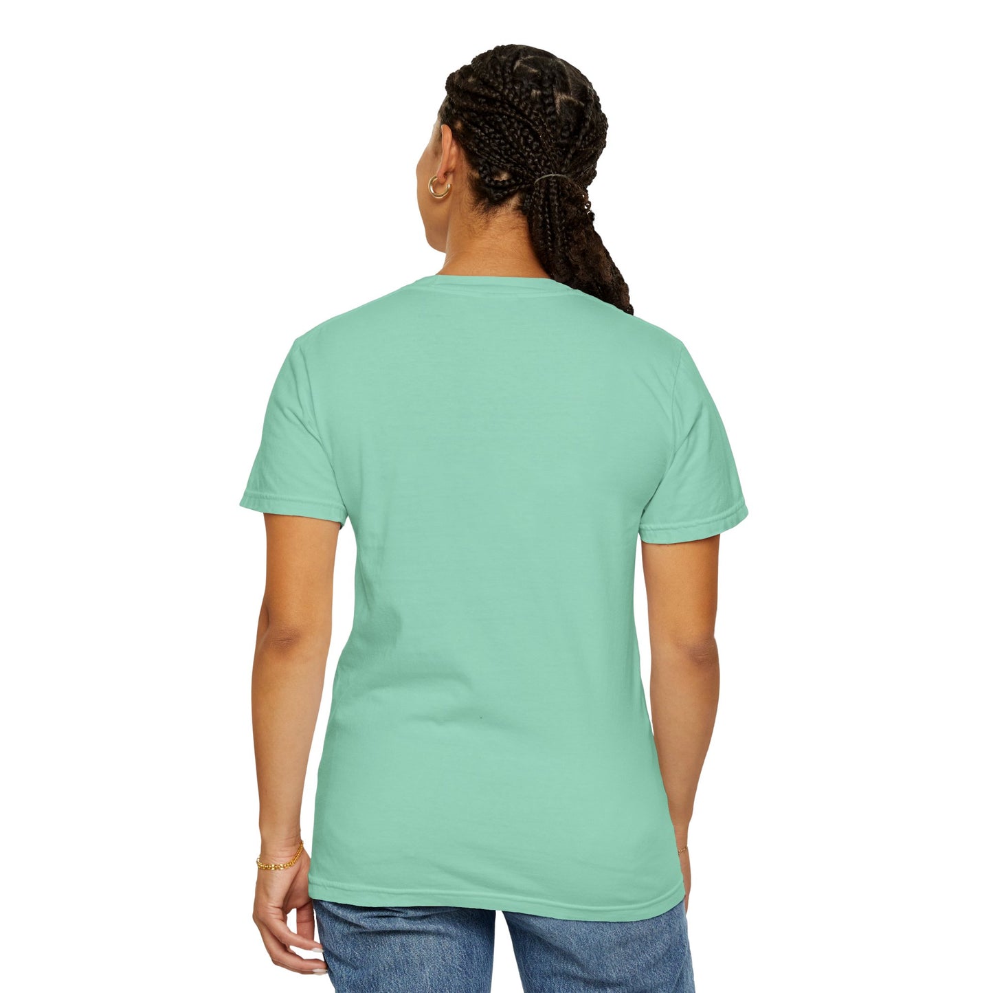 Parrot With A Playlist - Unisex Garment-Dyed T-shirt