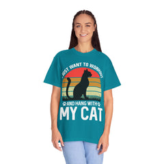Workout & Cat Lover Unisex T-Shirt - I Just Want to Workout and Hang with My Cat