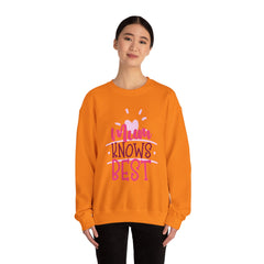 MUM KNOWS BEST SweatShirt,Mums Day Gift,Mum lover gift,Mum inspired shirt,mothers day present,birthday gift,unique mum gift,best mum ever