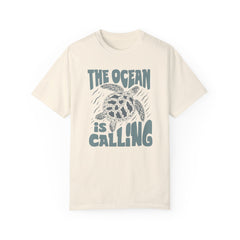 Sea Turtle, The Ocean Is Calling -  Graphic Unisex Garment-Dyed T-shirt