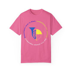 Blue French Horn and Yellow Umbrella Unisex T-shirt - HIMYM Fan Apparel