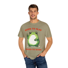 Vintage Style Frog , Born to slay -  Stylish Unisex T Shirt