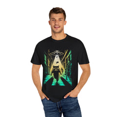 Raccoon UFO Funny Comfort Colors Graphic T-Shirt