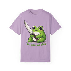 Retro Frog Graphic Shirt, 90s Cute Frog Tee, Nature Shirt, Knife wielding Frog Tee, Frog Lovers, Vintage Relaxed Fit T-shirt, gift for her