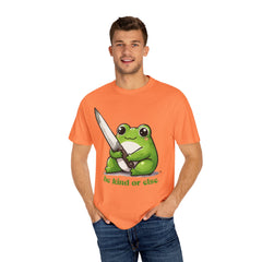 Retro Frog Graphic Shirt, 90s Cute Frog Tee, Nature Shirt, Knife wielding Frog Tee, Frog Lovers, Vintage Relaxed Fit T-shirt, gift for her