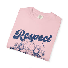 Polar bears, walrus, Arctic fox, reindeer (caribou), seals, beluga whales, narwhal Respect the Locals T-Shirt