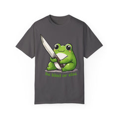 Retro Frog Graphic Shirt, 90s Cute Frog Tee, Nature Shirt, Knife wielding Frog Tee, Frog Lovers, Vintage Relaxed Fit T-shirt, gift for her