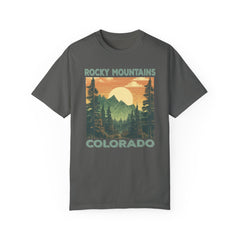 Rocky Mountains Colorado Graphic, Comfort Colors Soft Relaxed Fit Unisex Garment-Dyed T-shirt