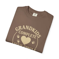 Grandkids Complete Life’s Circle of Love T-Shirt, Family Shirt, Gift for Grandma, Heartwarming Tee, Casual Everyday Wear