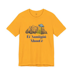 Éí Aanighóó Áhoolé Navajo The Truth Is Out There UFO Unisex Short Sleeve Tee