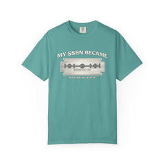 My SSBN Became Razor Blades Graphic Vintage Submarine Veteran Tee