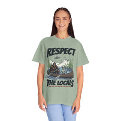 Bigfoot and Alien Outdoor Canoe Adventure - Respect The Locals T-Shirt