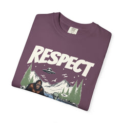 Bigfoot and Alien Outdoor Canoe Adventure - Respect The Locals T-Shirt