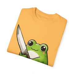 Retro Frog Graphic Shirt, 90s Cute Frog Tee, Nature Shirt, Knife wielding Frog Tee, Frog Lovers, Vintage Relaxed Fit T-shirt, gift for her