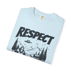 Bigfoot and Alien Outdoor Canoe Adventure - Respect The Locals T-Shirt