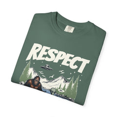Bigfoot and Alien Outdoor Canoe Adventure - Respect The Locals T-Shirt