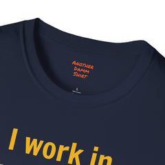 I work in prosthetics. I'm a 'limb-itless' professional! - T-Shirt