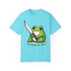 Retro Frog Graphic Shirt, 90s Cute Frog Tee, Nature Shirt, Knife wielding Frog Tee, Frog Lovers, Vintage Relaxed Fit T-shirt, gift for her