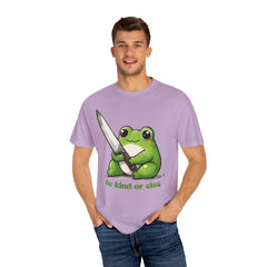 Retro Frog Graphic Shirt, 90s Cute Frog Tee, Nature Shirt, Knife wielding Frog Tee, Frog Lovers, Vintage Relaxed Fit T-shirt, gift for her