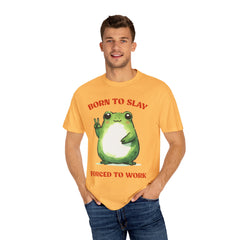 Vintage Style Frog , Born to slay -  Stylish Unisex T Shirt
