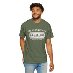 My SSBN Became Razor Blades Graphic Vintage Submarine Veteran Tee